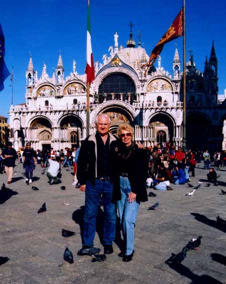 Gayle & Lynda-Venice-2002