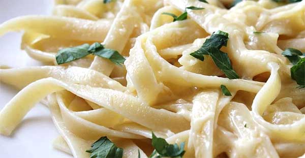 Allrecipes' Alfredo Sauce