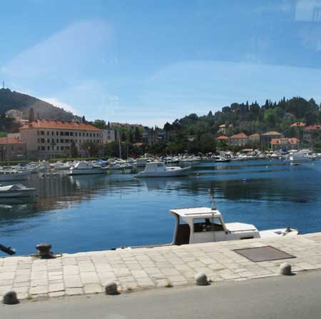 Quay-Dubrovnik-042805-212p