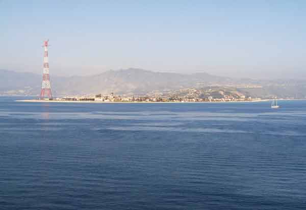 Messina-MainlandTower-042705-1038a