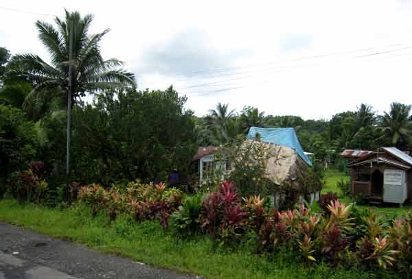 2443-RoadsideShacks-071014-1158a