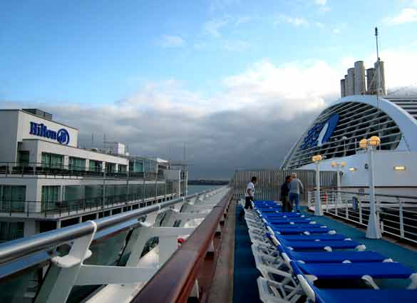 022-2515-PrincessTopDeck-&HiltonTopDeck-071017-653a