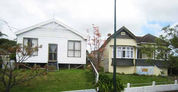 2718-HousesInVillage-071017-1249p