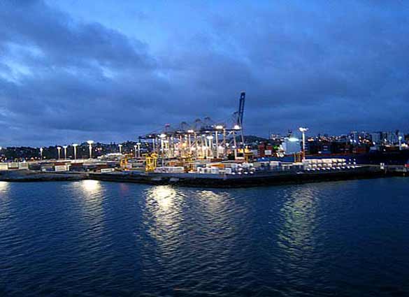002-2497-AucklandFreightDocks-071017-516a