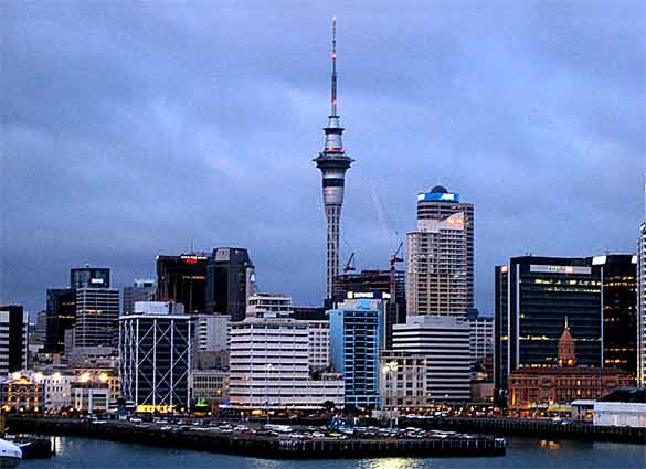 011-2508-AucklandSkyTower-071017-523a