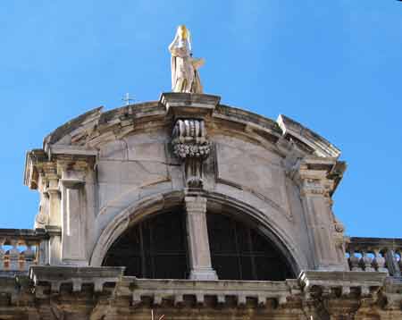 StBlaise's Church - detail-042805-855a