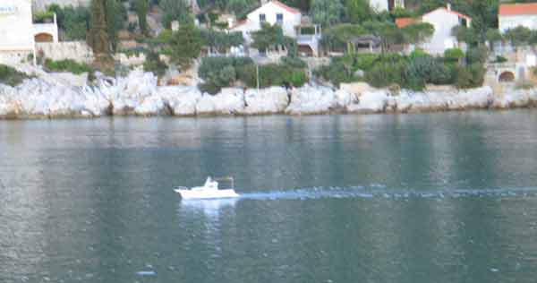 DubrovnikHarbor-042805-614a