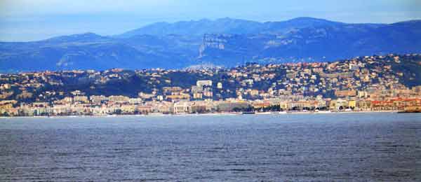 Villefranche-Coast-042405-728a