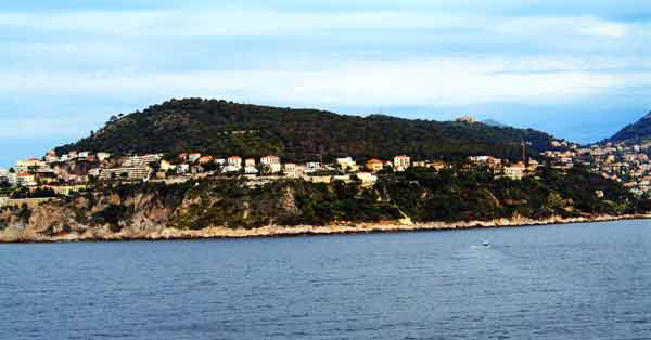 Villefranche-Coast-042405-728a