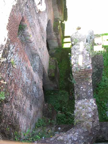 Coliseum-Inside-042605-1013a