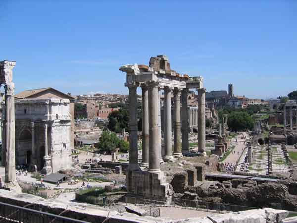 forum-ArchSeptimiusSeverus-TempleOfSaturn-050205-200p