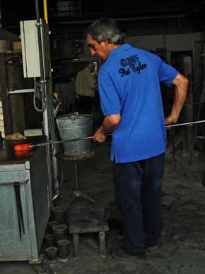 GlassFactory-v-042905-1131a