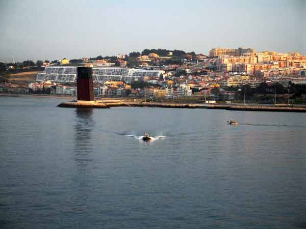 Lisbon-042005-714a