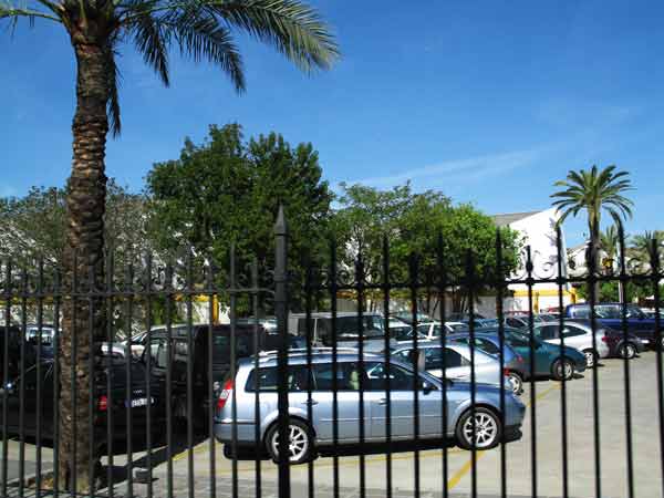 ParkingLot-042105-1106a