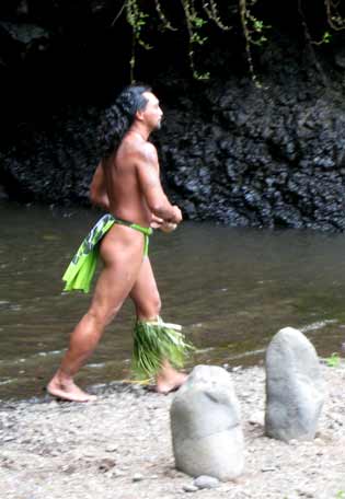 1716-NativeSeries-GuideWalks-cv-071007-109p